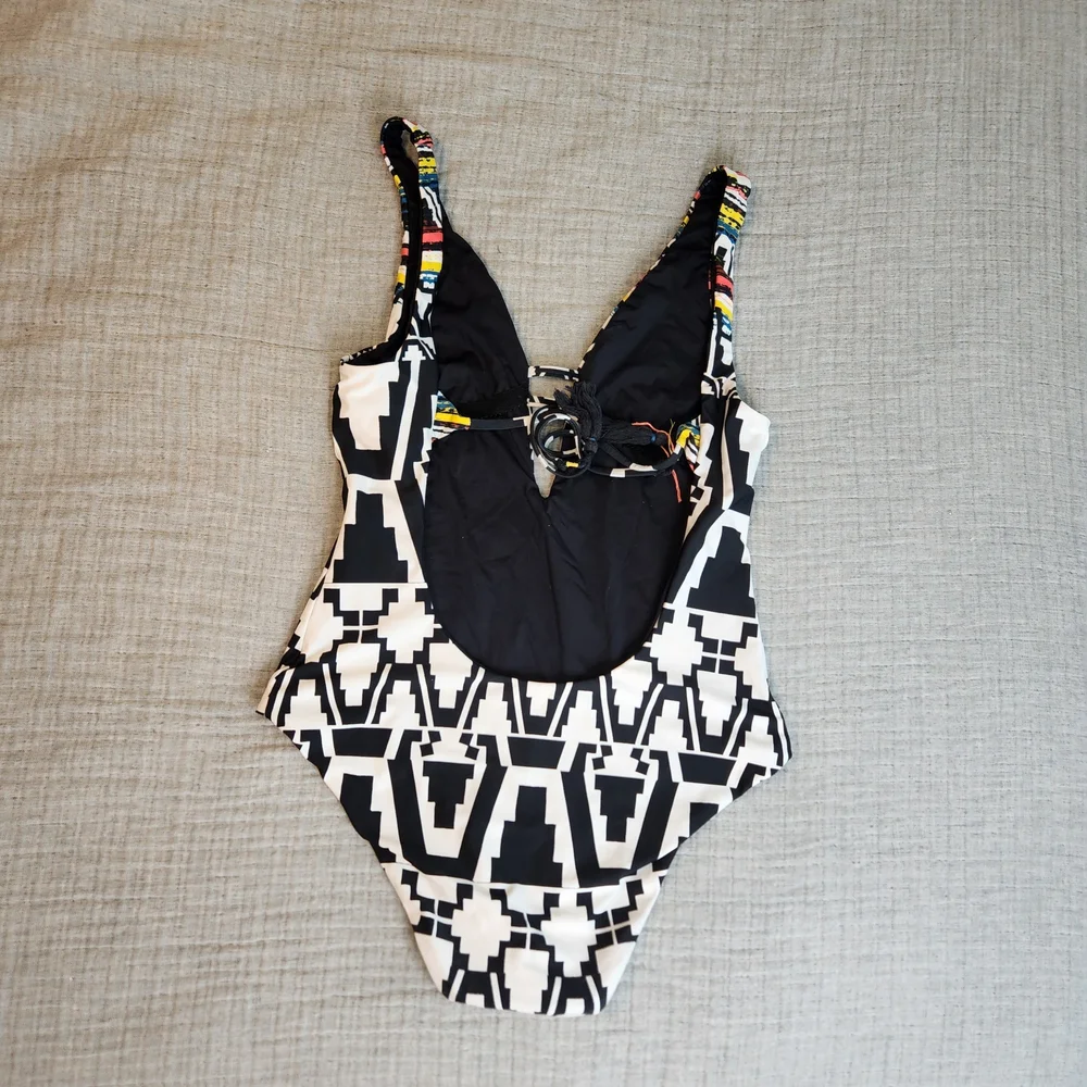 BECCA Women's 'Primitive Journey' Deep V-Neck One-Piece Swimsuit Sz. M